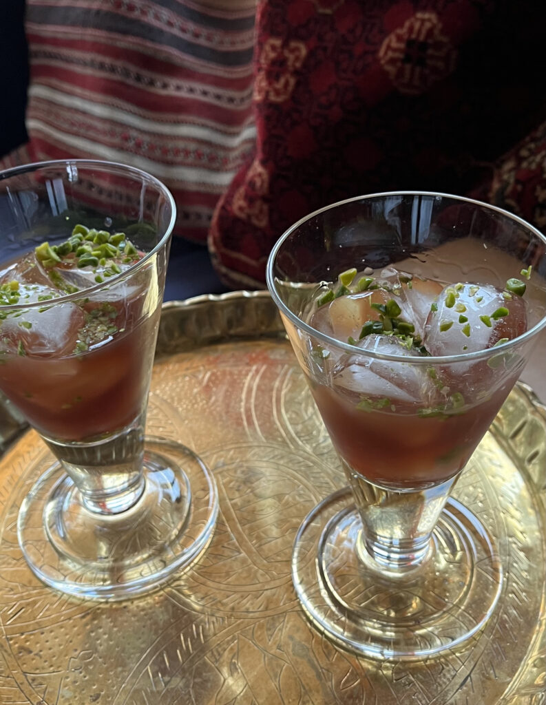 pistazienkerne, pistazien, granatapfelessenz, granatapfel, apéro, drinks, www.hayat-trading.com